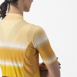 Maillot Manche Courte Castelli Dolce Sable/Rouge Femme 23 Maillot Manche Courte Castelli Dolce Sable/Rouge Femme -GOBIK Soldes 04 4522060 867 700x700 1