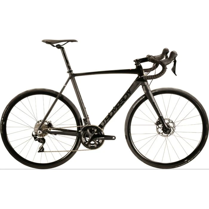 Vélo Gravel Thompson R9500 Shimano 105 Noir 5 Vélo Gravel Thompson R9500 Shimano 105 Noir – Image 5