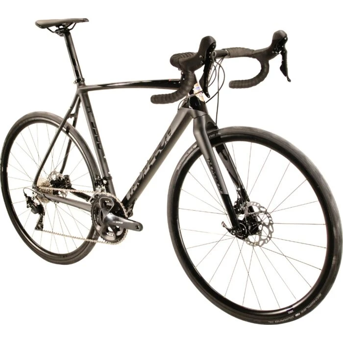 Vélo Gravel Thompson R9500 Shimano 105 Noir 6 Vélo Gravel Thompson R9500 Shimano 105 Noir – Image 6